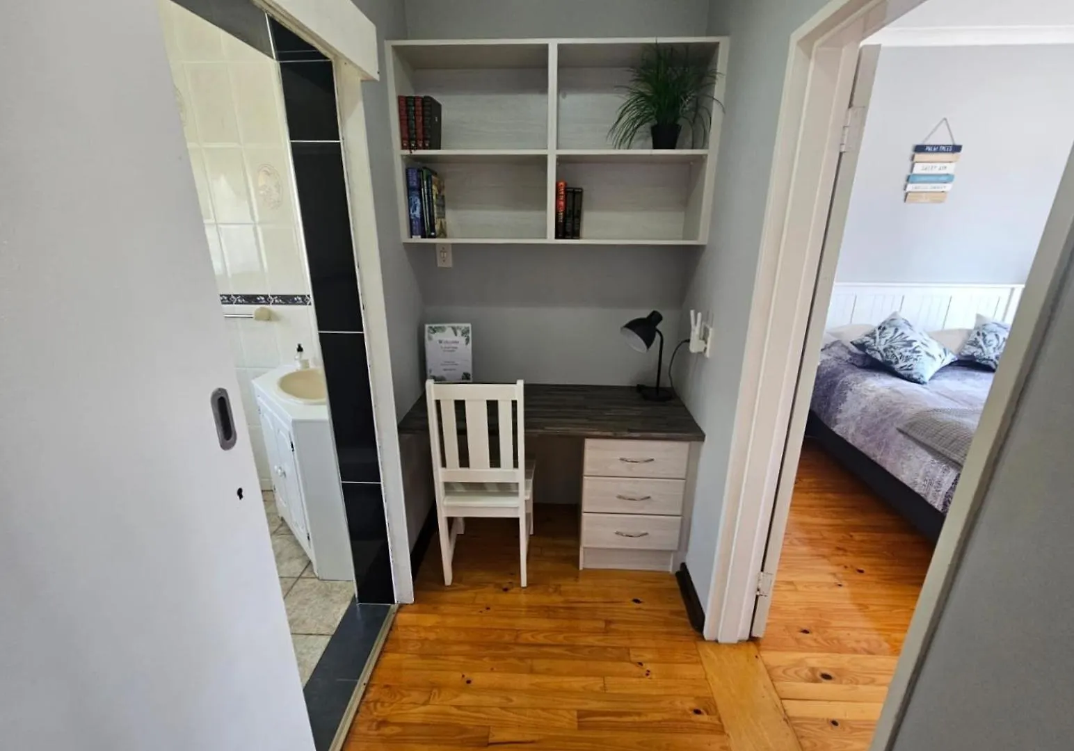 Secure Private Flatlet In Newton Park Apartment Port Elizabeth 0*,  South Africa