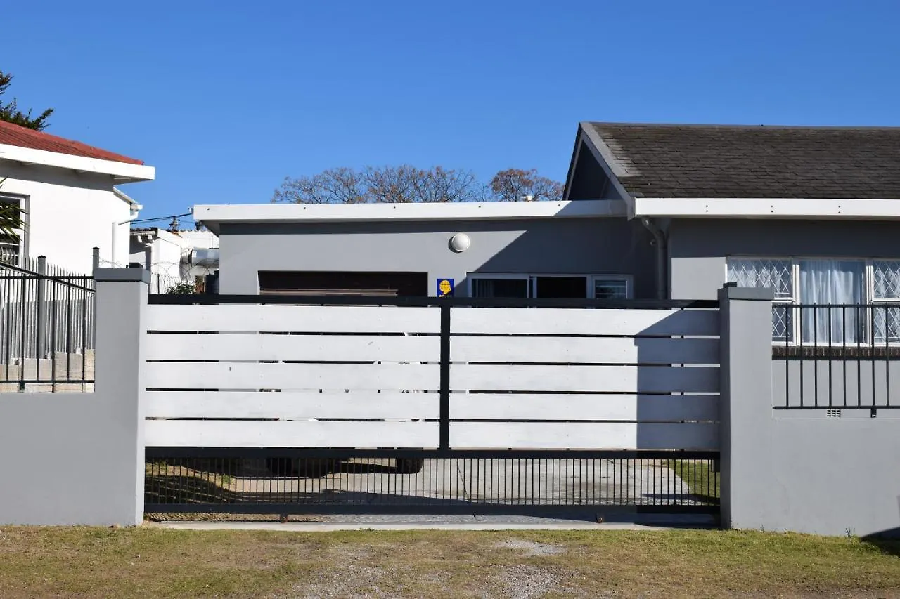 Secure Private Flatlet In Newton Park Apartment Port Elizabeth